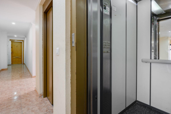 Herverkoop - Appartement  - Torrevieja - Playa del Cura