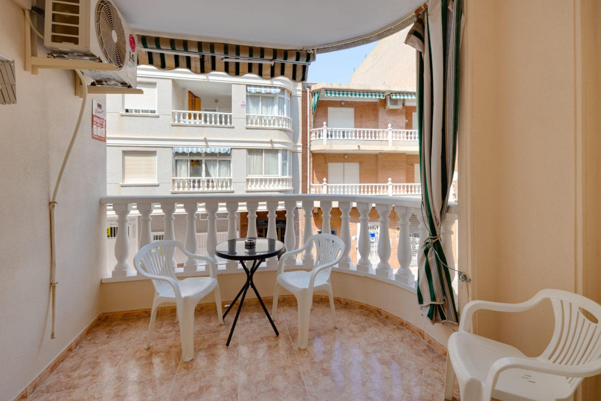 Herverkoop - Appartement  - Torrevieja - Playa del Cura