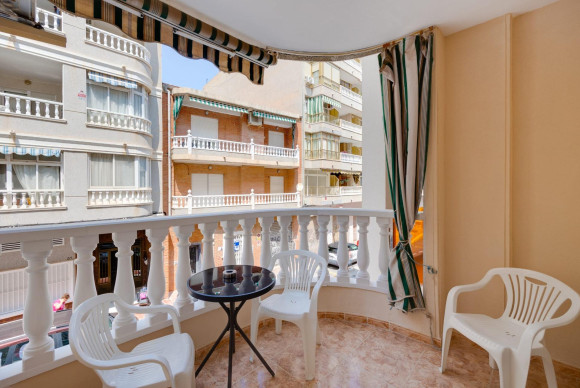 Herverkoop - Appartement  - Torrevieja - Playa del Cura