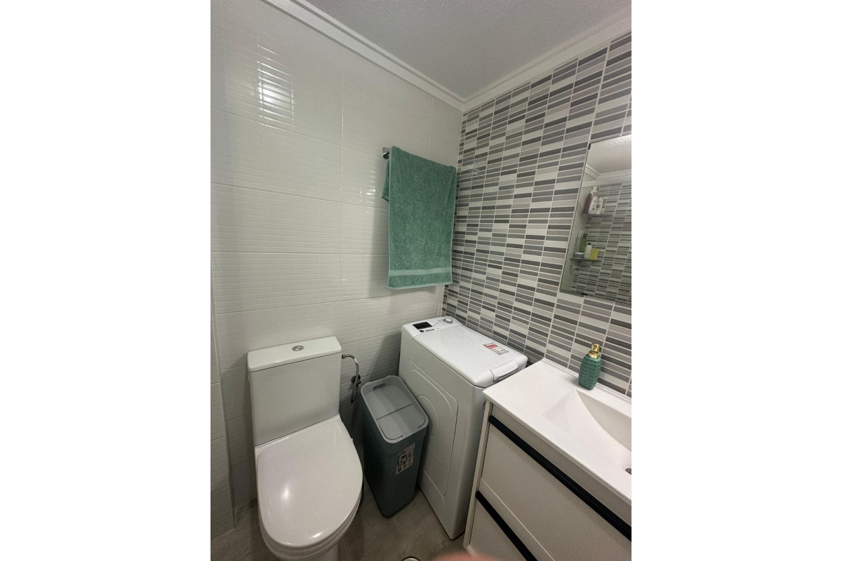 Herverkoop - Appartement  - Torrevieja - Parque de Las Naciones