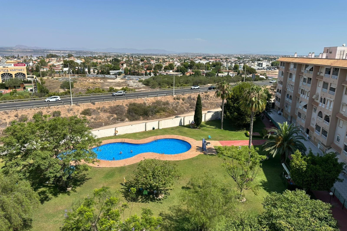 Herverkoop - Appartement  - Torrevieja - Parque de Las Naciones