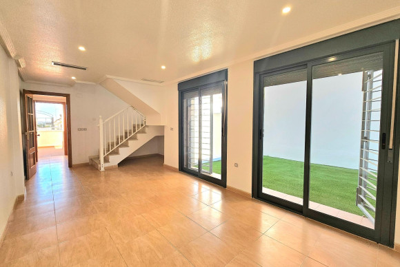 Reventa - Quad house - Torrevieja - Aguas Nuevas