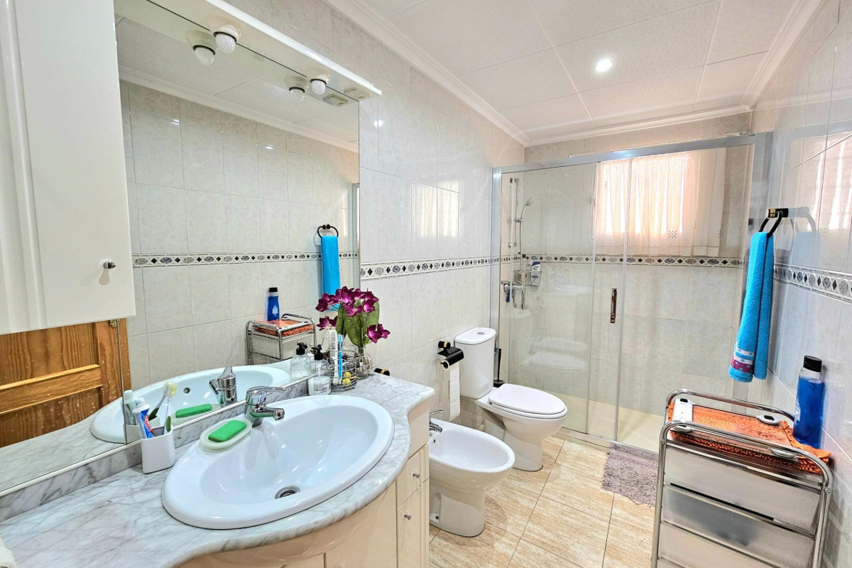 Reventa - Apartamento / piso - Torrevieja - Centro