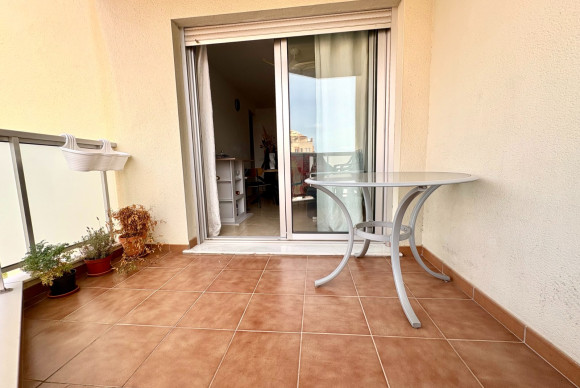 Herverkoop - Apartment / flat - Denia - Center