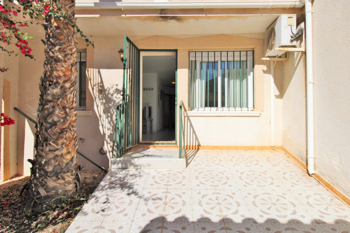 Resale - Townhouse - Villamartin