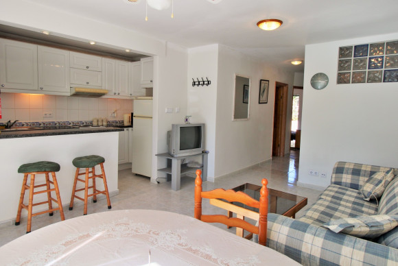 Resale - Townhouse - Villamartin