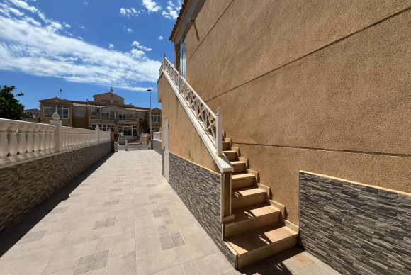 Herverkoop - Appartement  - Torrevieja - Torreta florida