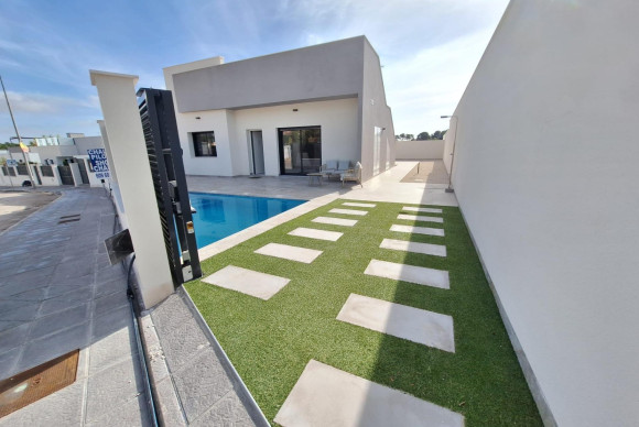 Reventa - Villa - Pilar de la Horadada - Pinar de Campoverde