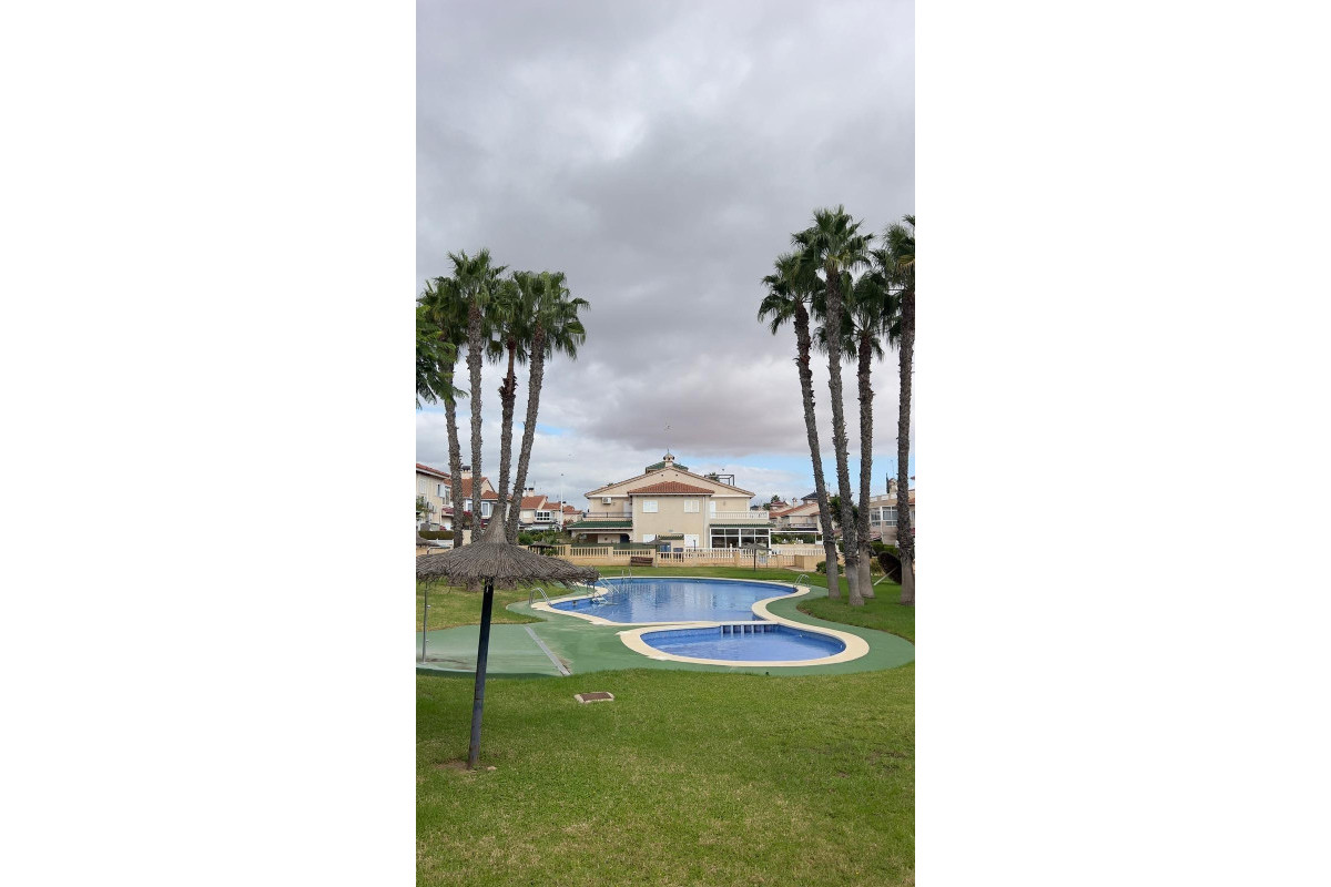 Revente - Appartement - Orihuela Costa - La Regia