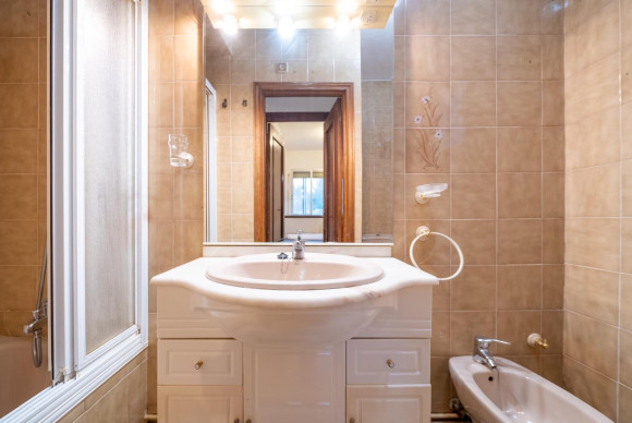 Herverkoop - Appartement  - Madrid - Pilar