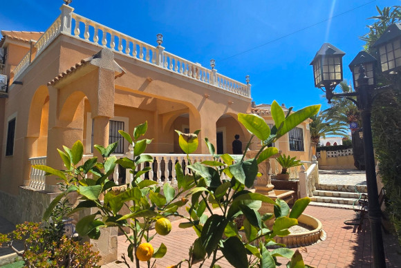 Revente - Villa for sale - Torrevieja - El Chaparral