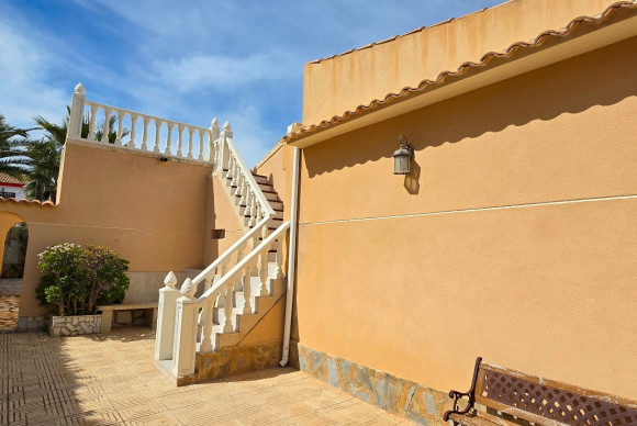 Revente - Villa for sale - Torrevieja - El Chaparral