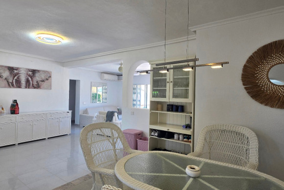 Revente - Villa for sale - Torrevieja - El Chaparral