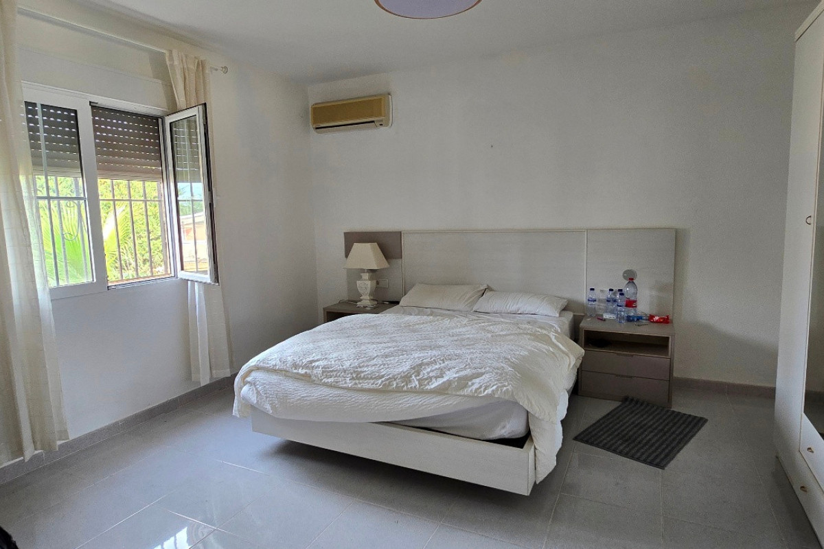 Revente - Villa for sale - Torrevieja - El Chaparral