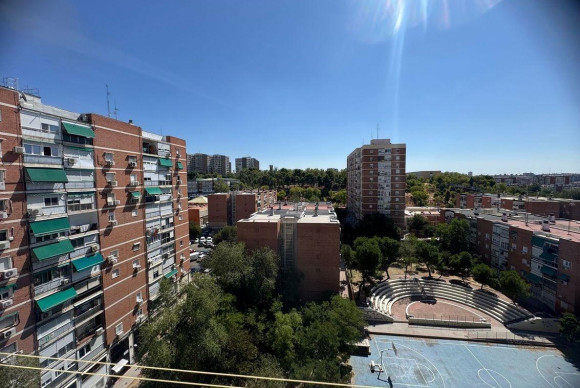 Revente - Appartement - Madrid - Barrio del Pilar
