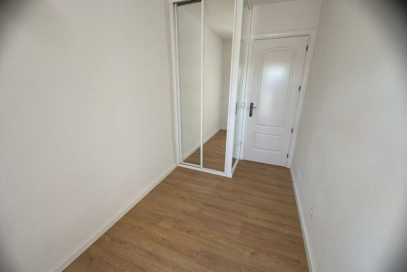 Revente - Appartement - Madrid - Barrio del Pilar