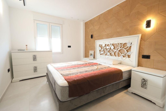 Revente - Appartement - Pilar de la Horadada - Zona Pueblo