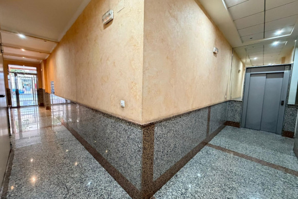 Herverkoop - Appartement  - Torrevieja - Centro