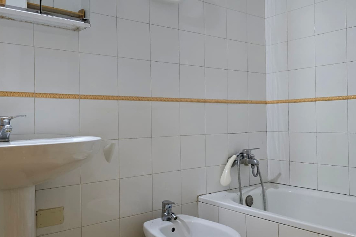 Resale - Apartment / flat - Xirles