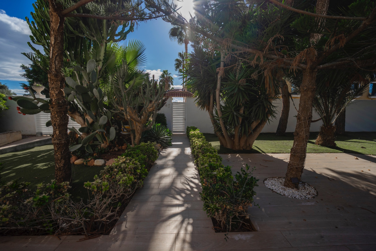 Herverkoop - Vrijstaande Villa - Ciudad Quesada - Doña Pepa