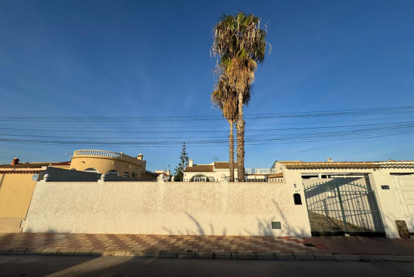 Herverkoop - Villa - Torrevieja - San luis