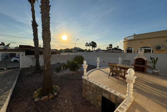 Herverkoop - Villa - Torrevieja - San luis