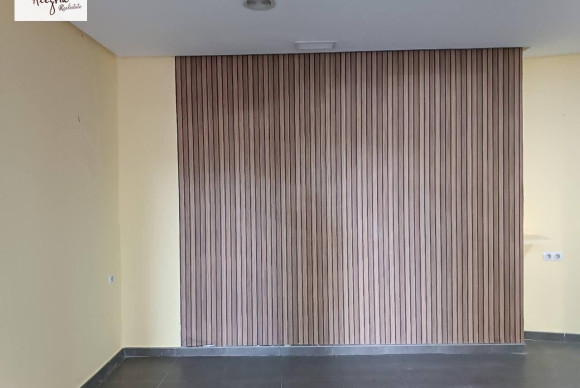 Herverkoop - Winkel Ruimte - Burjassot - UNIVERSIDADES