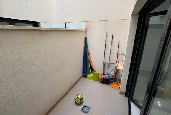 Reventa - Apartamento / piso - Torrevieja - Habaneras