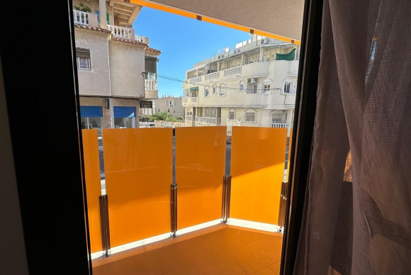 Reventa - Apartamento / piso - Torrevieja - Habaneras