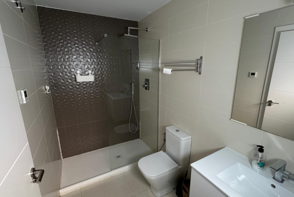 Reventa - Apartamento / piso - Torrevieja - Habaneras