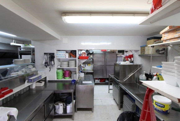 Reventa - Local Comercial - Calpe - Playa arenal-bol