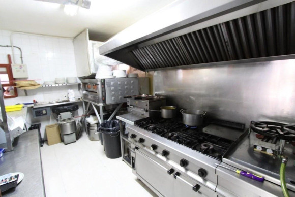 Reventa - Local Comercial - Calpe - Playa arenal-bol