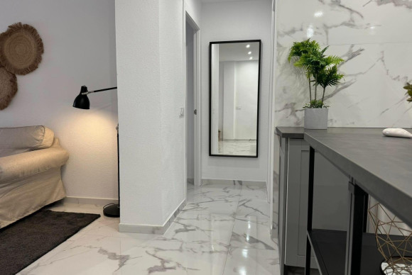 Revente - Appartement - Torrevieja - Acequion