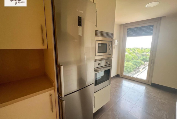 Location à long terme - Appartement - Castellon - Castello de la Plana - Gran Vía