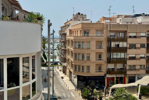 Resale - Apartment  - Torrevieja - CLUB NAUTICO TORREVIEJA