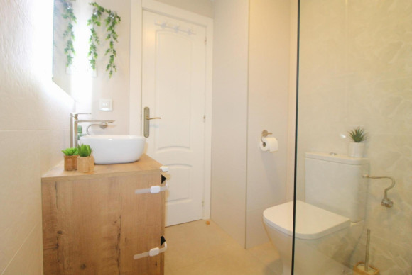 Resale - Apartment  - Torrevieja - La veleta