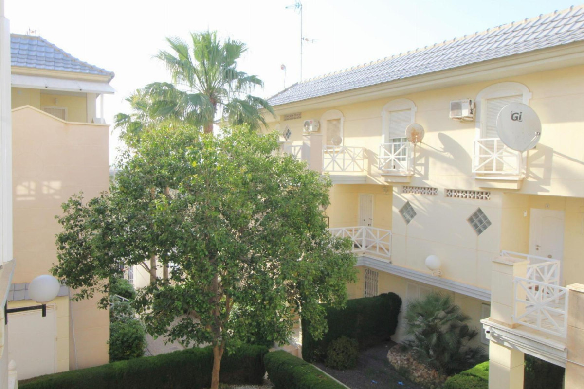 Resale - Apartment  - Torrevieja - La veleta