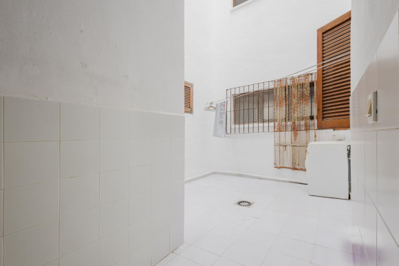 Resale - Apartment  - Torrevieja - Playa de La Acequion