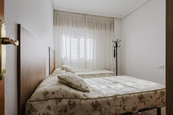 Herverkoop - Appartement  - Torrevieja - playa de los naufragos