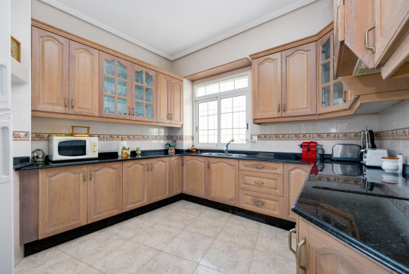 Herverkoop - Appartement  - Torrevieja - Playa del Acequión