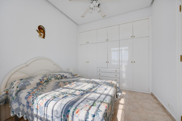 Herverkoop - Appartement  - Torrevieja - Playa del Acequión