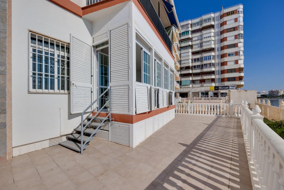 Herverkoop - Appartement  - Torrevieja - Playa del Acequión
