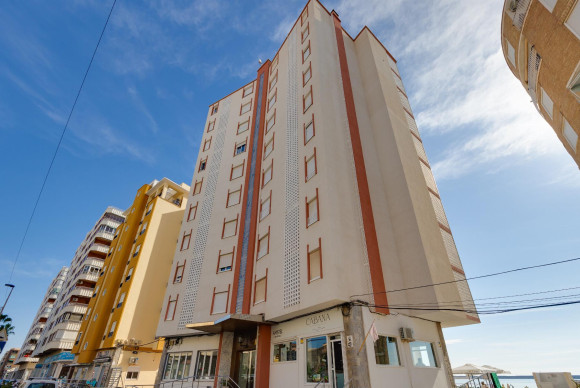 Herverkoop - Appartement  - Torrevieja - Playa del Acequión
