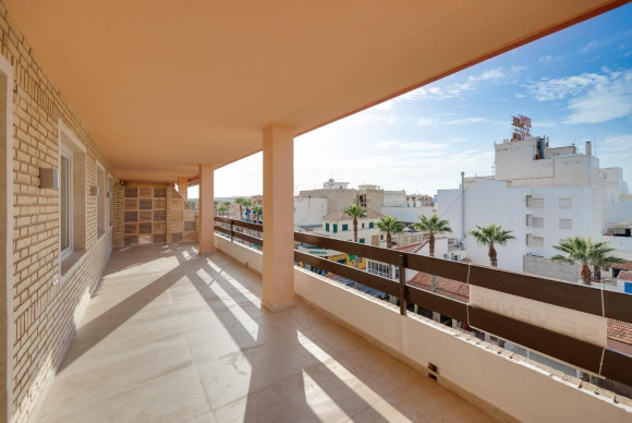 Herverkoop - Appartement  - Torrevieja - playa de los naufragos