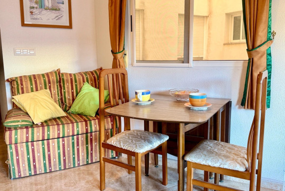 Herverkoop - Appartement  - Torrevieja - Centro