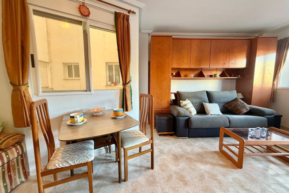 Herverkoop - Appartement  - Torrevieja - Centro