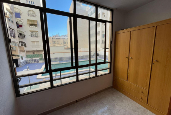 Reventa - Studio - Torrevieja - Estacion de autobuses