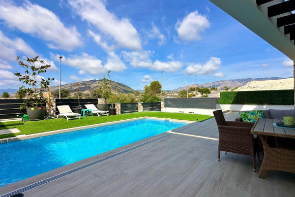 Location à long terme - Villa - Finestrat - Golf Puig Campana