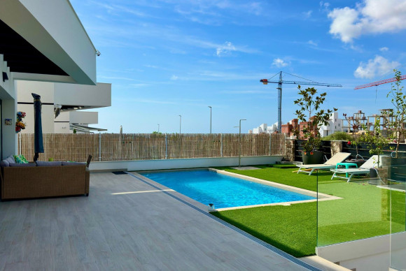 Location à long terme - Villa - Finestrat - Golf Puig Campana