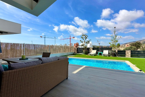 Location à long terme - Villa - Finestrat - Golf Puig Campana